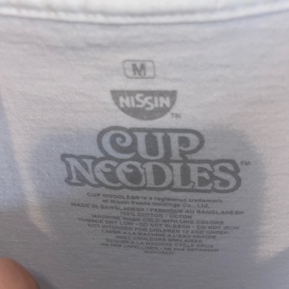 Cup noodles crop top - Picture 4 of 4